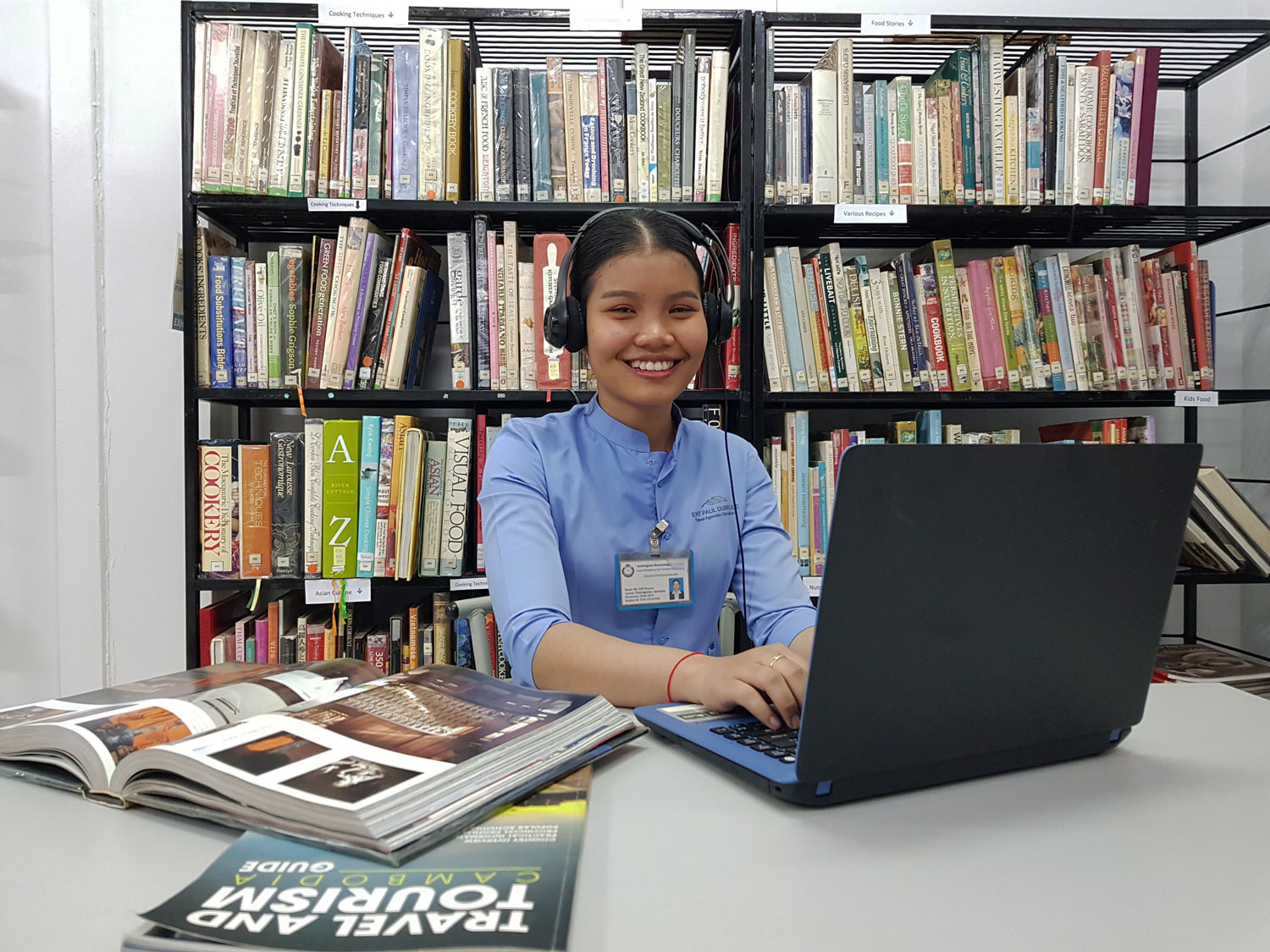 blended-learning-student-online-eht-cambodia