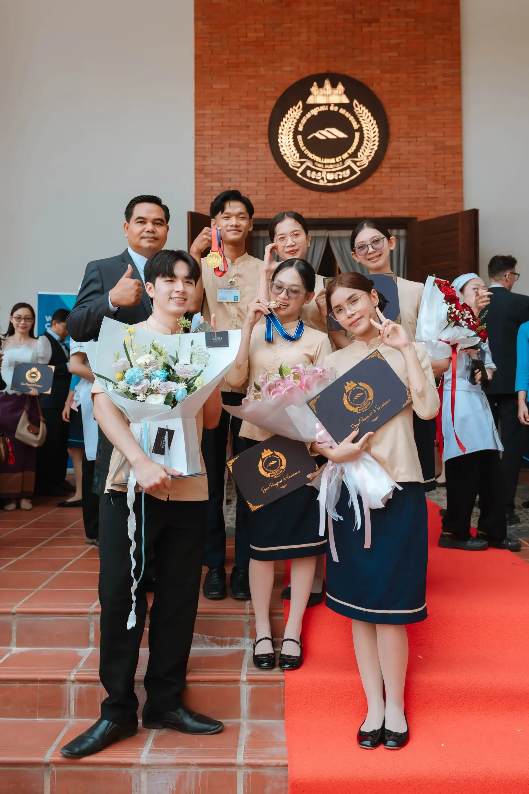 Paul Dubrule's school graduates